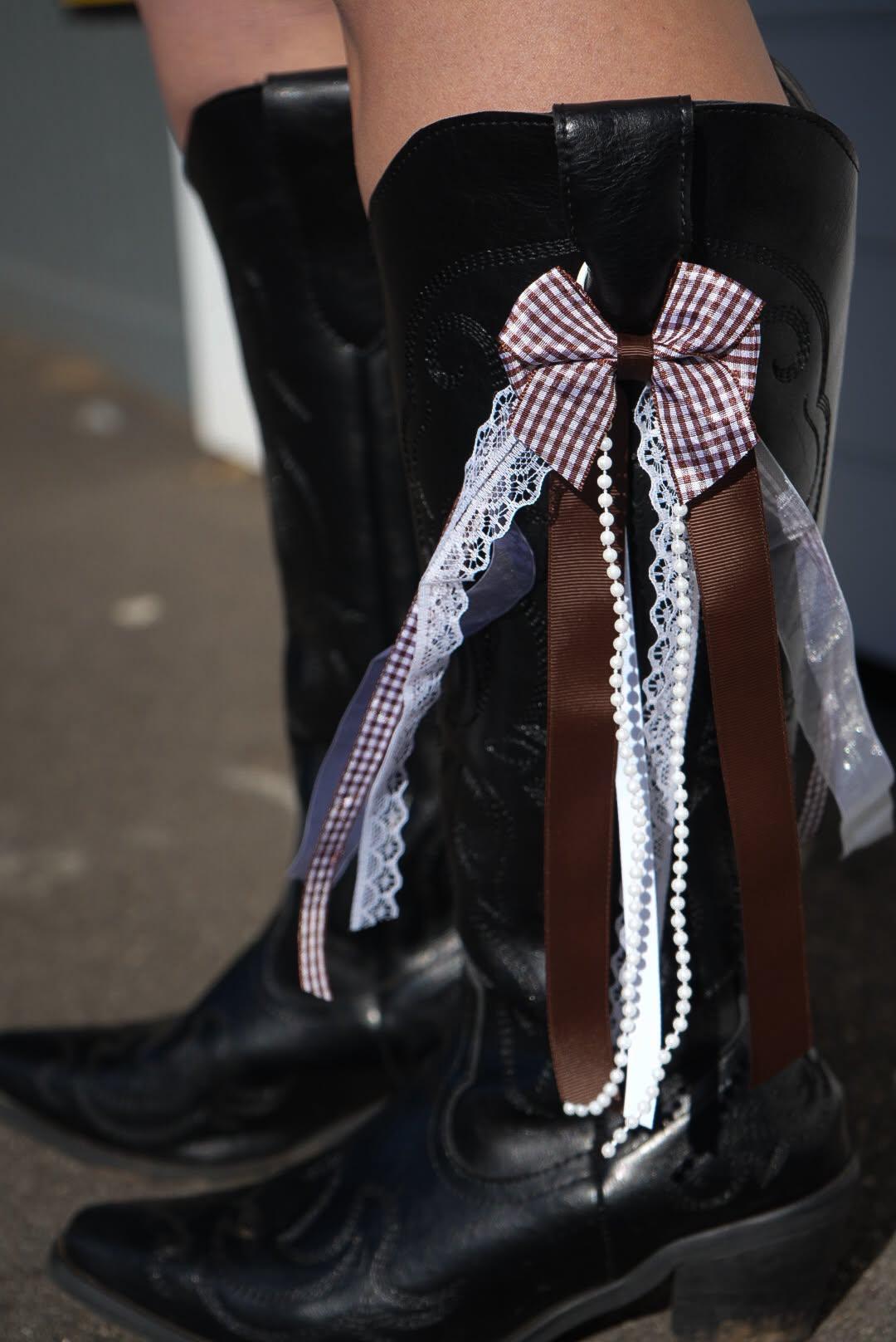 Rebel Boot Bows